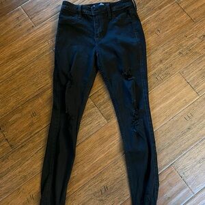 Hollister Stylish Black Distressed Women Jeans